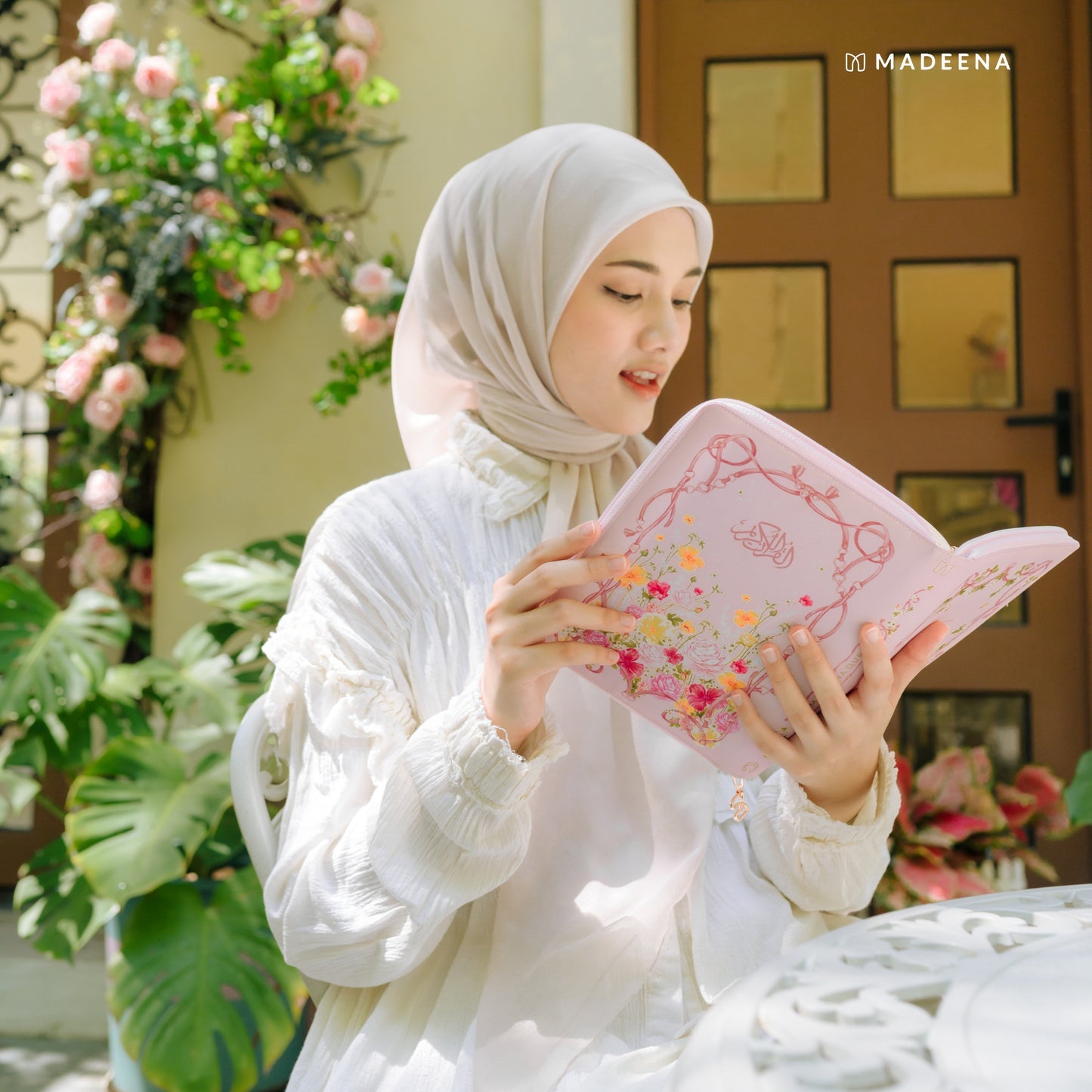 Madinaquran - Alquran Terjemahan QRCode Heekaya Resleting Aesthetic