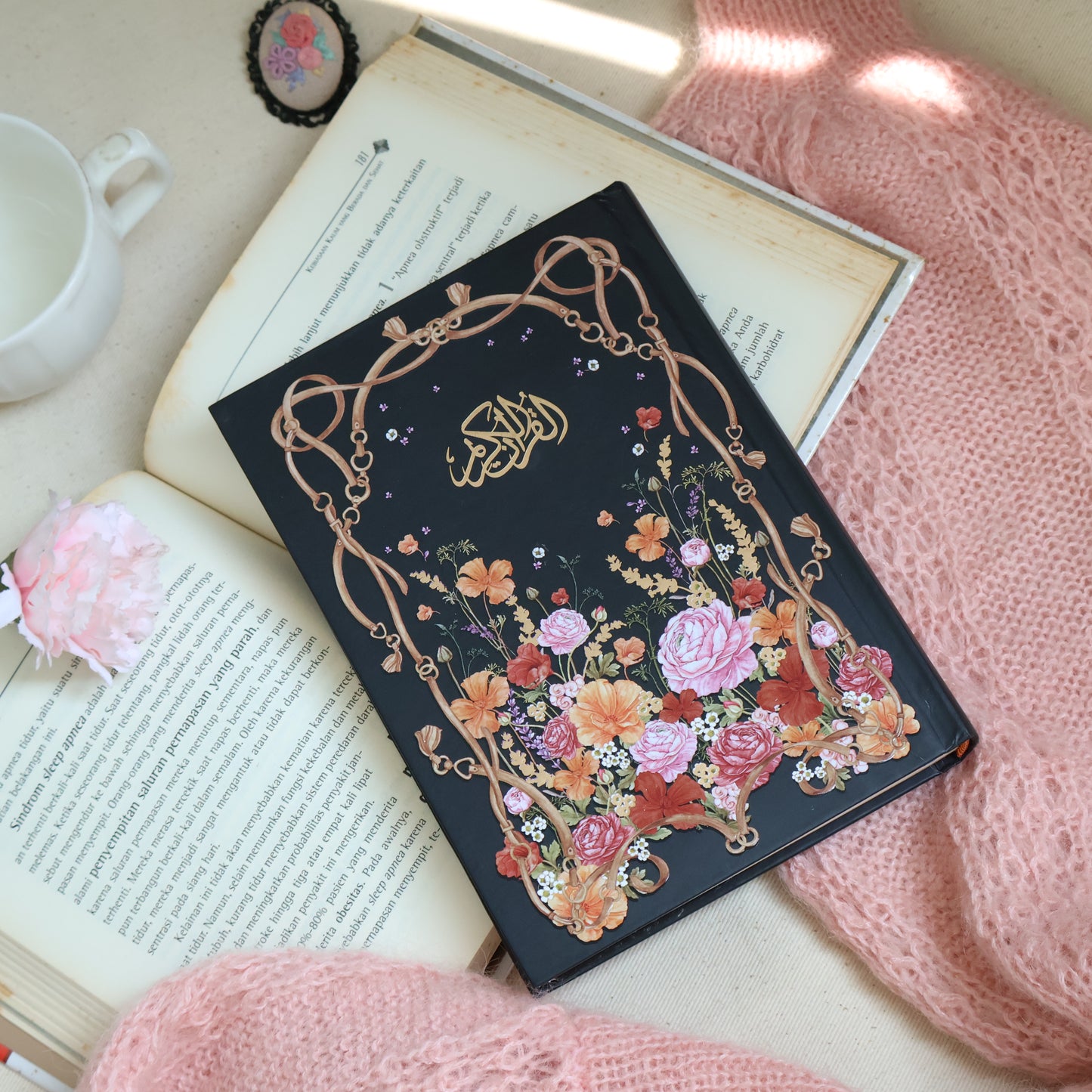 Madinaquran - Alquran Terjemahan QRCode Heekaya Hardcover Aesthetic